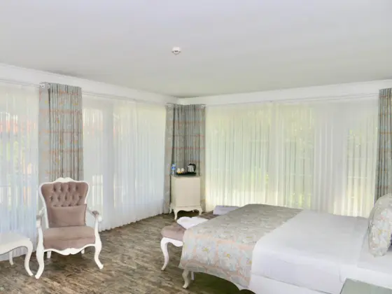 Garden Suite, Bahçe Manzaralı