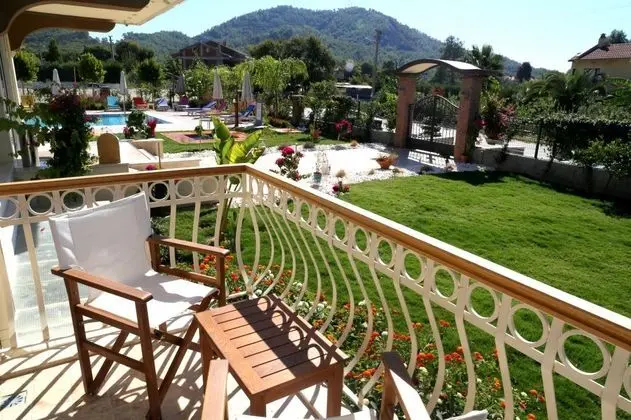Standart Oda, Bahçe Manzaralı