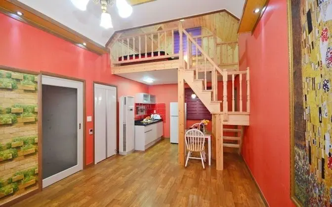 Oda (Chandler (duplex))