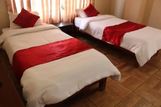 Tek Büyük Yataklı Oda, Şehir Manzaralı, Göl Kenarı