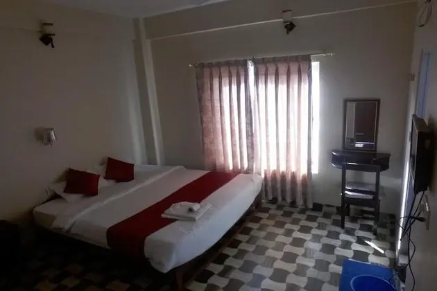 Üç Kişilik Oda, Teras, Şehir Manzaralı