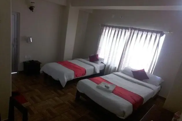 Üç Kişilik Oda, Teras, Şehir Manzaralı