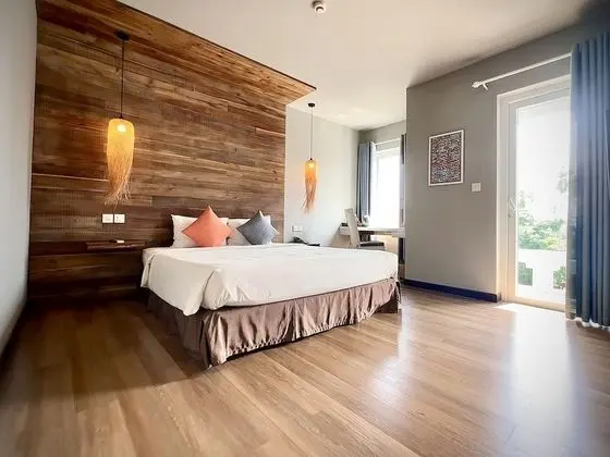 Deluxe Tek Büyük Yataklı Oda