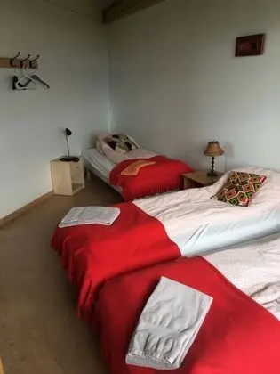 Üç Kişilik Oda, Ortak Banyo