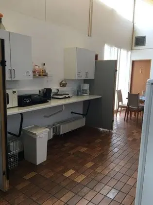 Üç Kişilik Oda, Ortak Banyo