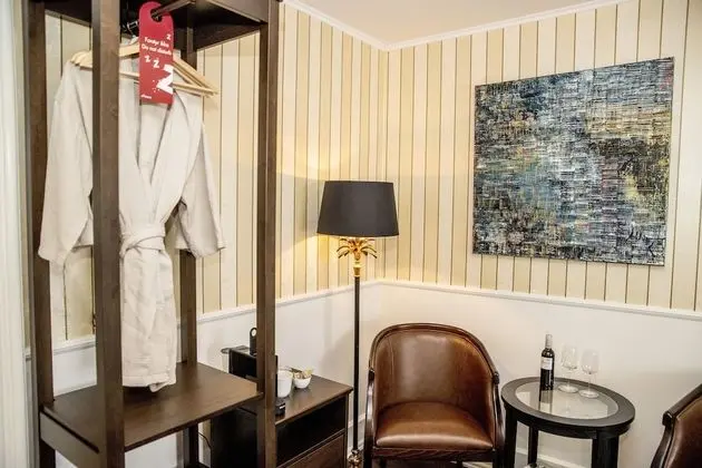 Standard Tek Büyük Yataklı Oda, Ortak Banyo