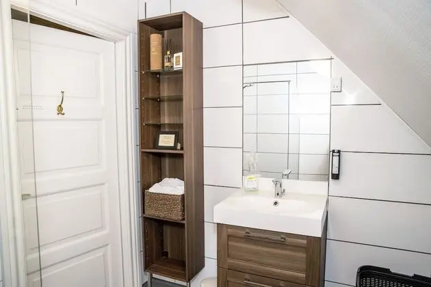 Süit, Ortak Banyo
