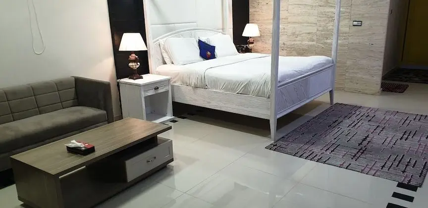 Deluxe Tek Büyük Yataklı Oda