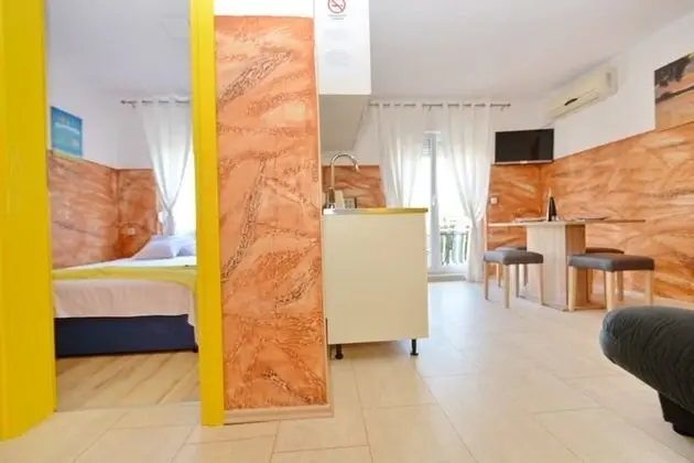 Apart Daire (Goga - with free parking - A1(2+2))