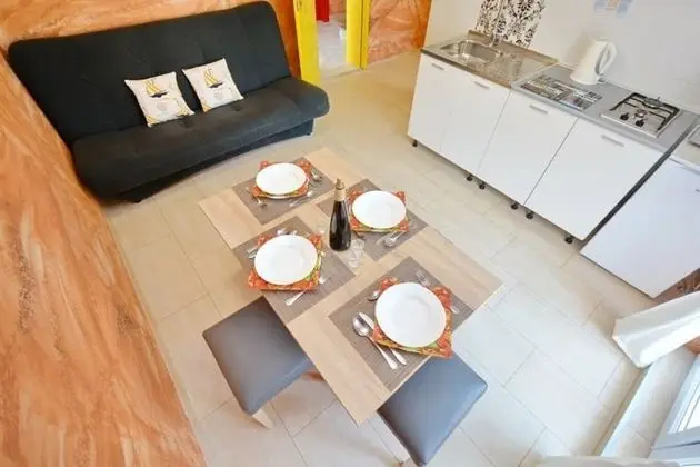 Apart Daire (Goga - with free parking - A1(2+2))