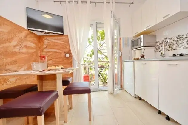 Apart Daire (Goga - with free parking - A2(2+1))