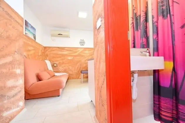 Apart Daire (Goga - with free parking - A2(2+1))