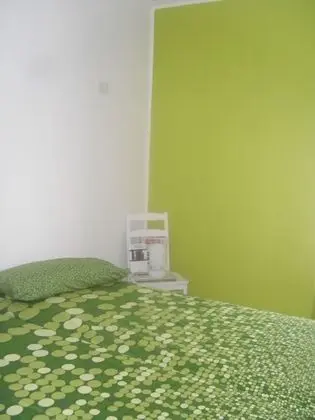 Büyük Yataklı Tek Kişilik Oda