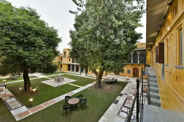 Traditional Tek Büyük Yataklı Oda, 1 Yatak Odası, Sigara İçilmez, Bahçe Manzaralı