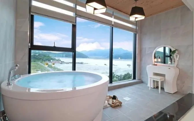 Oda (Room 101 (Double Layer Spa))