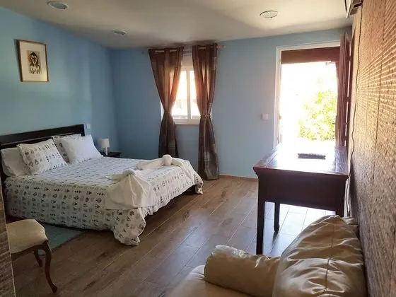 Deluxe Tek Büyük Yataklı Oda, 1 Çift Kişilik Yatak, Bahçeli