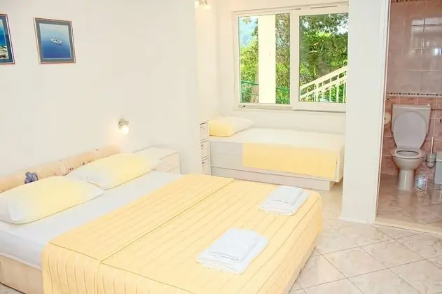 Apart Daire (Gojko - 50 m from the beach - A1(9))