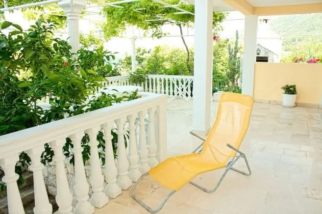 Apart Daire (Gojko - 50 m from the beach - A1(9))