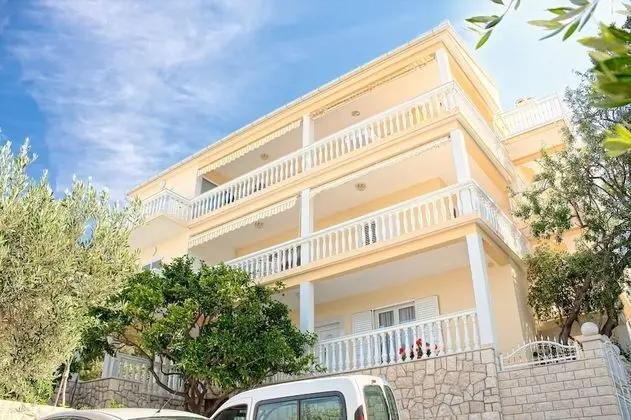 Apart Daire (Gojko - 50 m from the beach - A1(9))