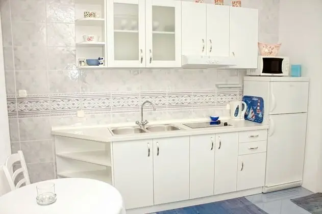 Apart Daire (Gojko - 50 m from the beach - A4(2))