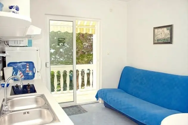 Apart Daire (Gojko - 50 m from the beach - A4(2))