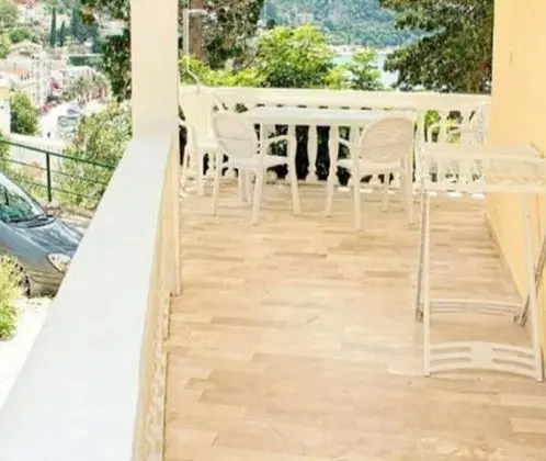 Apart Daire (Gojko - 50 m from the beach - A4(2))