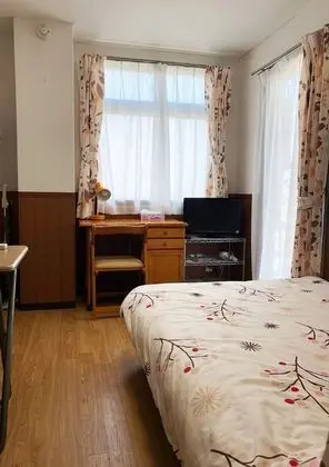 Tek Büyük Yataklı Oda (Semi)