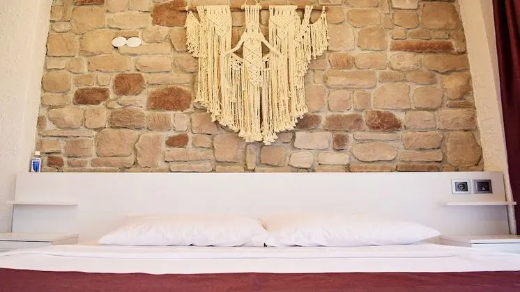 Standard Oda, 1 Büyük (Queen) Boy Yatak, Avlu Manzaralı