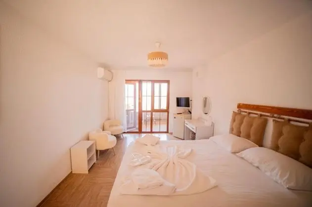 Çift Kişilik, Şehir Manzaralı