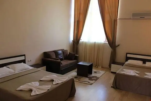 Standart Oda - Bahçe Manzaralı