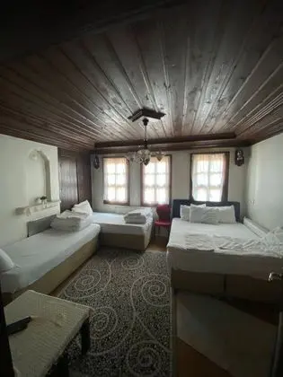 Aile Odası - Bahçe Manzaralı