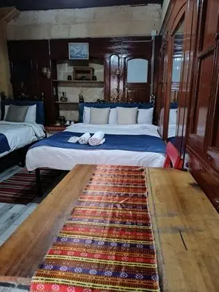 Triple, Bahçe Manzaralı, Zemin Kat