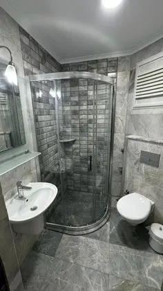 Superior, Deniz ve Havuz Manzaralı, Balkonsuz