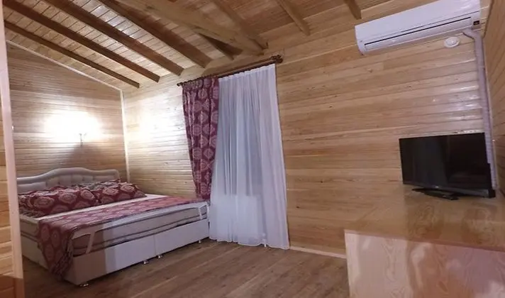 Göl Manzaralı Lux Bungalow