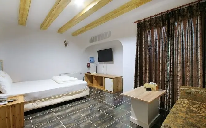 Oda (Special Room)