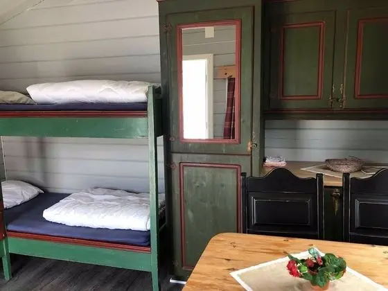 Economy Kulübe, Ortak Banyo