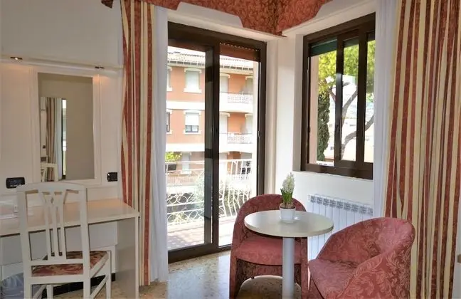 Comfort Üç Kişilik Oda, Balkon