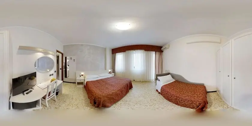 Comfort Üç Kişilik Oda, Balkon