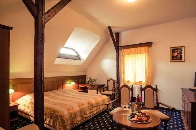 Deluxe Tek Büyük veya İki Ayrı Yataklı Oda, 1 Yatak Odası, Sauna, Nehir Manzaralı