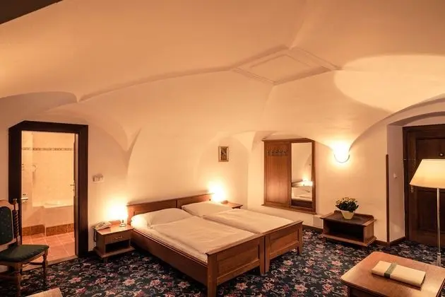 Standard Tek Büyük Yataklı Oda