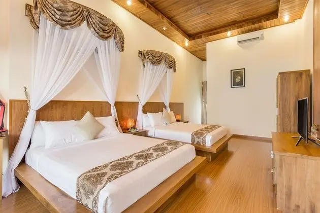 Family Bungalov, Denize Sıfır