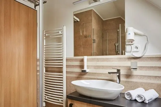 Standard Tek Büyük veya İki Ayrı Yataklı Oda, Balkon