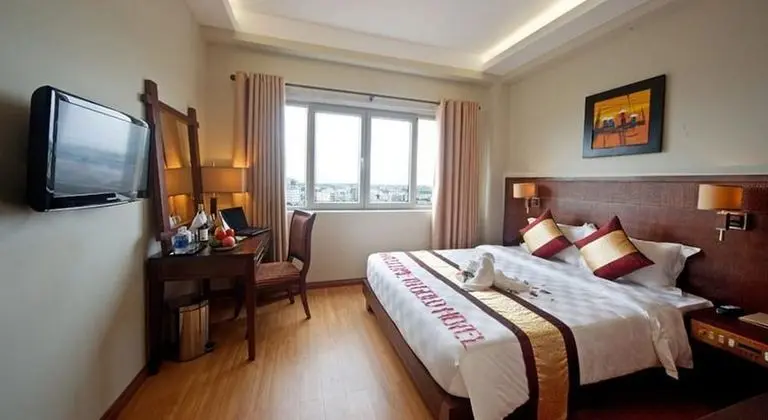Deluxe (Executive Floor, only 5 rooms/ floor)