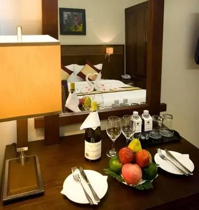 Deluxe (Executive Floor, only 5 rooms/ floor)
