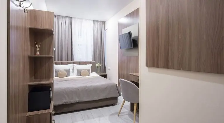 Standard Tek Büyük Yataklı Oda