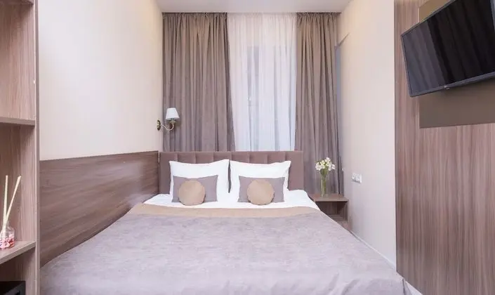 Standard Tek Büyük Yataklı Oda