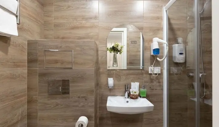 Standard Tek Büyük Yataklı Oda