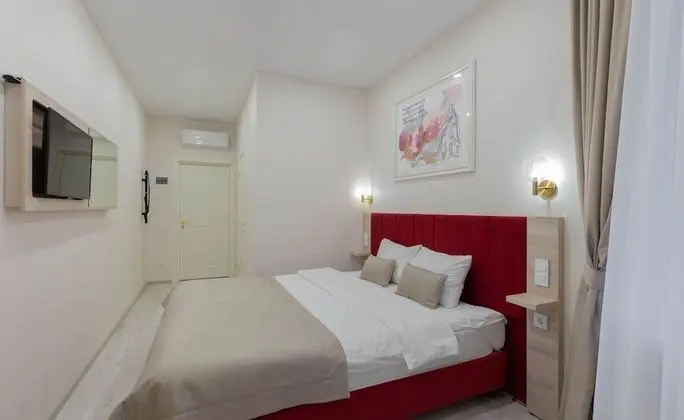 Standard Tek Büyük Yataklı Oda