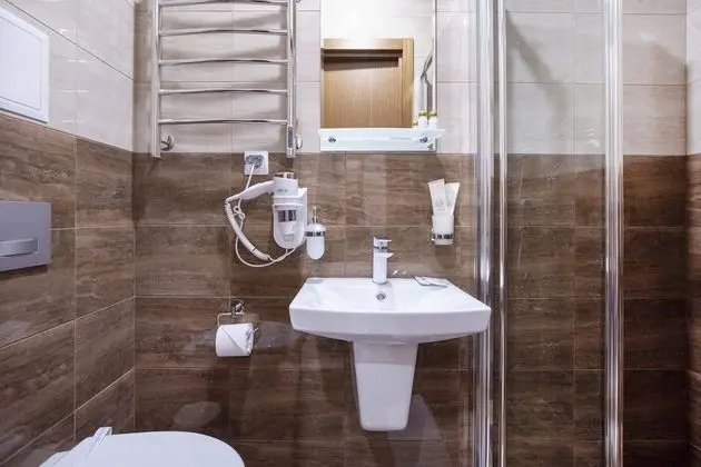 Standard Tek Büyük Yataklı Oda