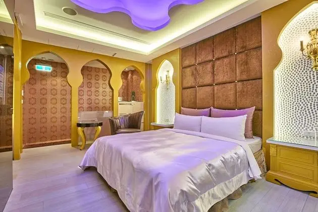 Deluxe Tek Büyük Yataklı Oda